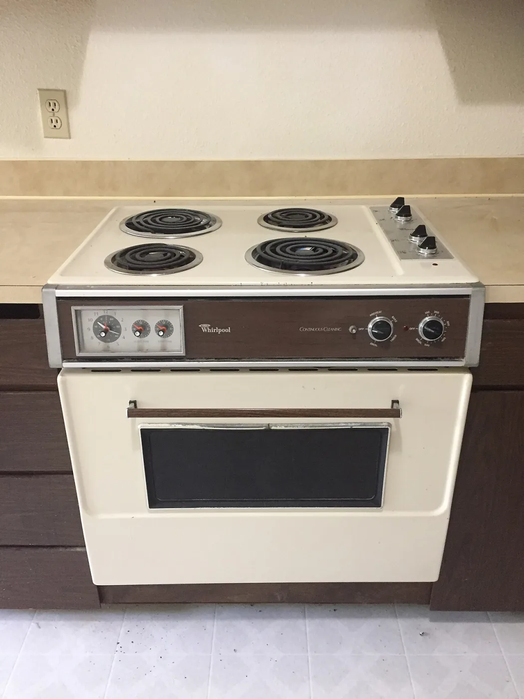 Estufa Haier A gas 20" · 6 hornillas